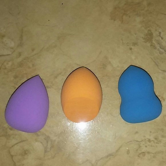 Set of 3 Makeup Blending Sponges - Picture 1 of 5
